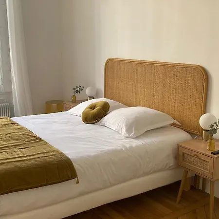 Apartamento Tour Eiffel/luxury N°6 *