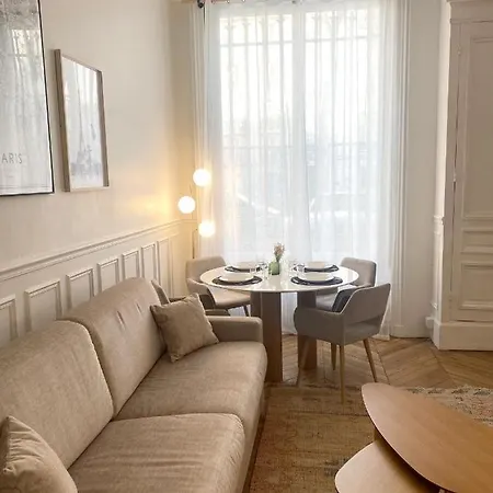 Tour Eiffel/luxury N°6 דירה