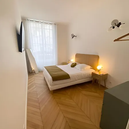 Tour Eiffel/luxury N°6