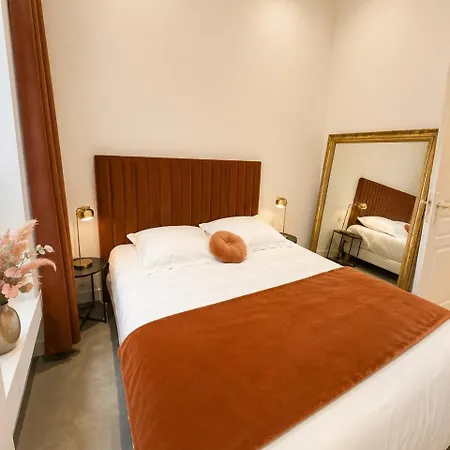 Tour Eiffel/luxury N°6 Paříž